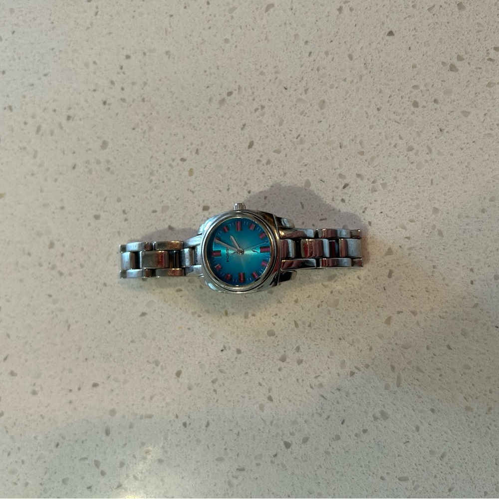 FOSSIL Watch with Blue & Pink Dial